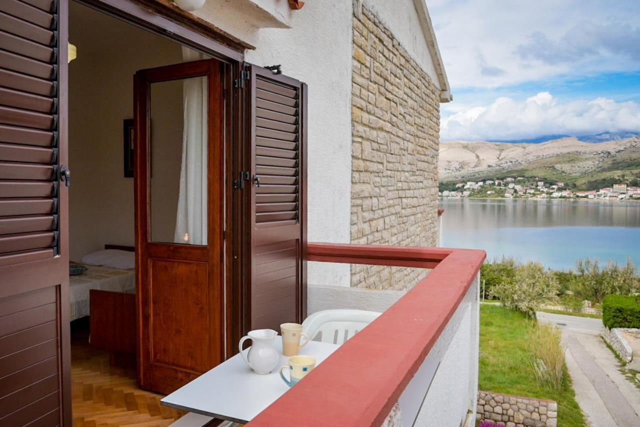 Apartments By The Sea Pag - 532 Pag Town Exterior foto
